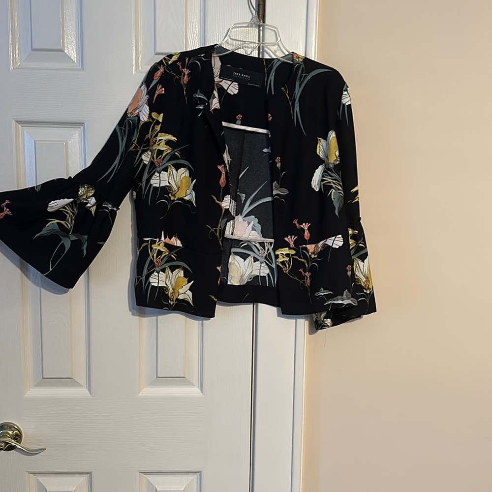 Zara basic collection floral jacket - Size M